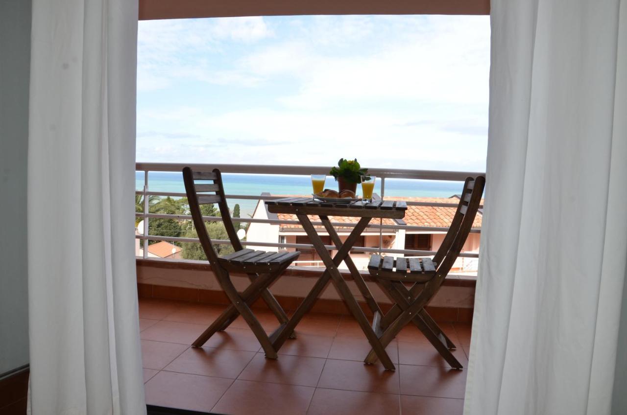Apartamento La Dimora Delle Begonie Cefalú Exterior foto
