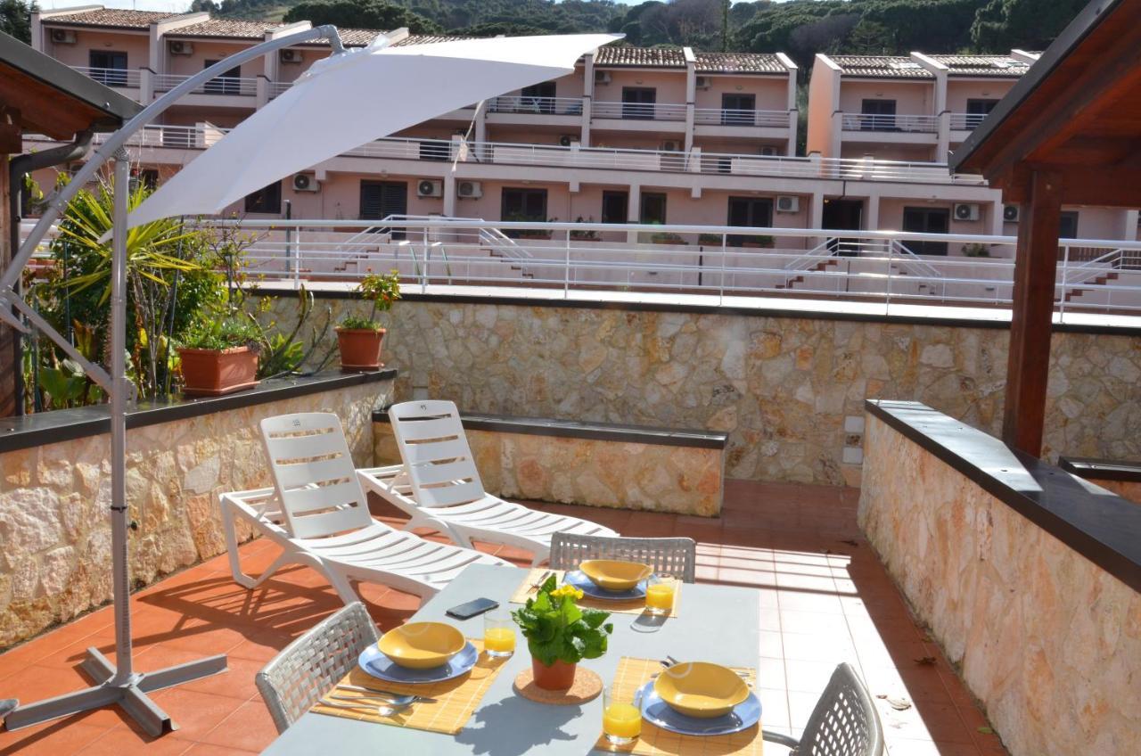 Apartamento La Dimora Delle Begonie Cefalú Exterior foto