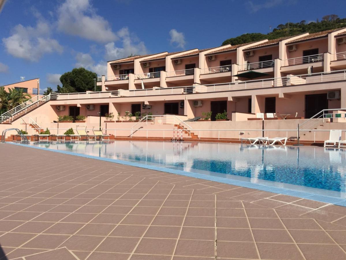 Apartamento La Dimora Delle Begonie Cefalú Exterior foto