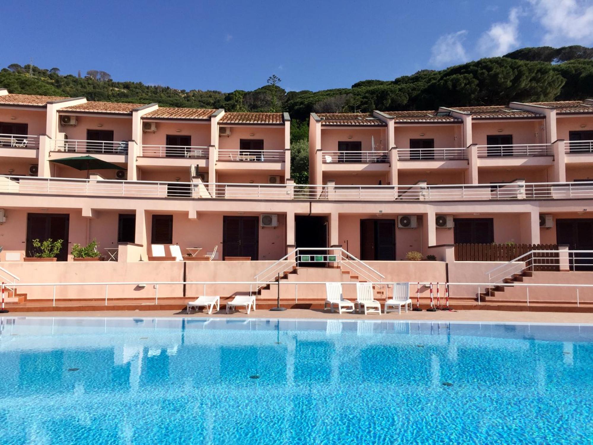 Apartamento La Dimora Delle Begonie Cefalú Exterior foto