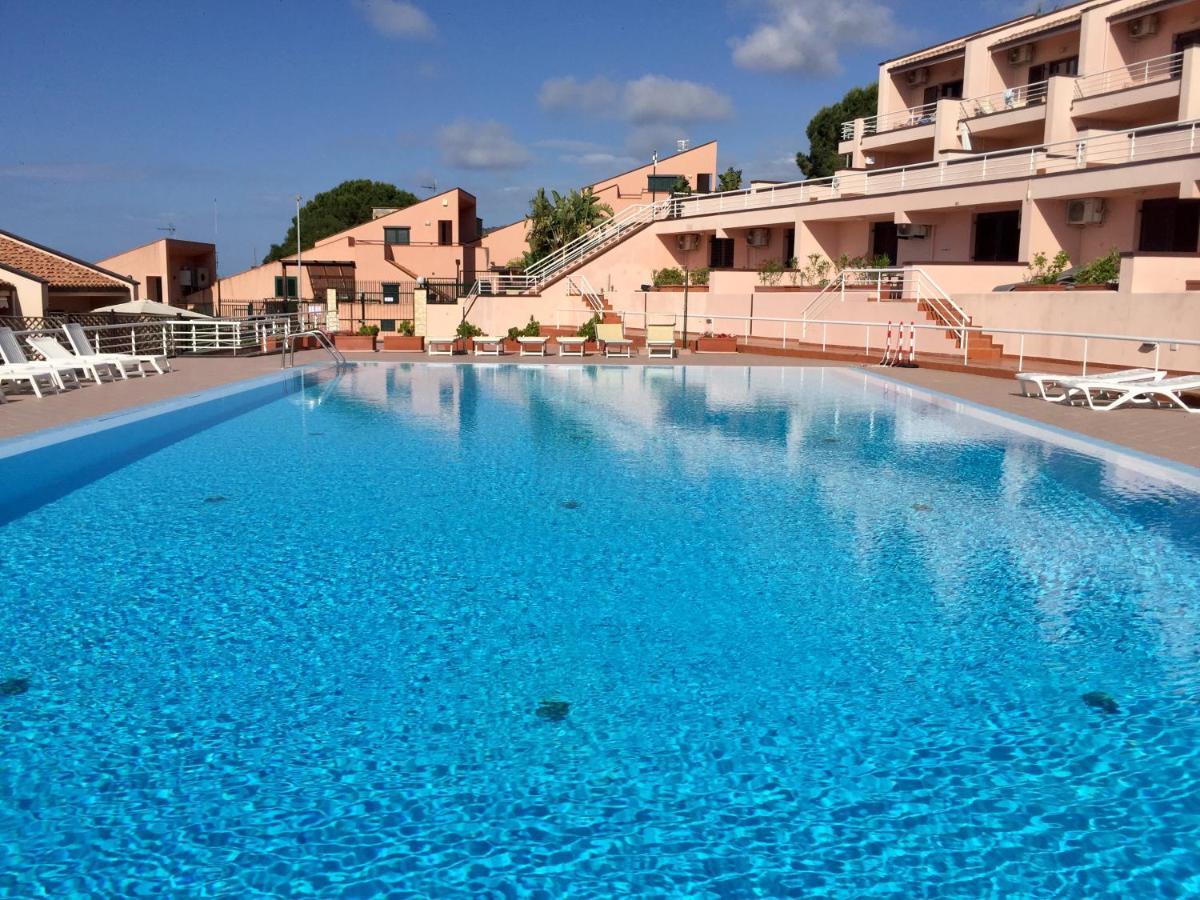 Apartamento La Dimora Delle Begonie Cefalú Exterior foto